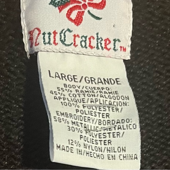 VTG Nut Cracker snowflake Christmas lights with ornaments sweater. Size Large - Picture 2 of 5